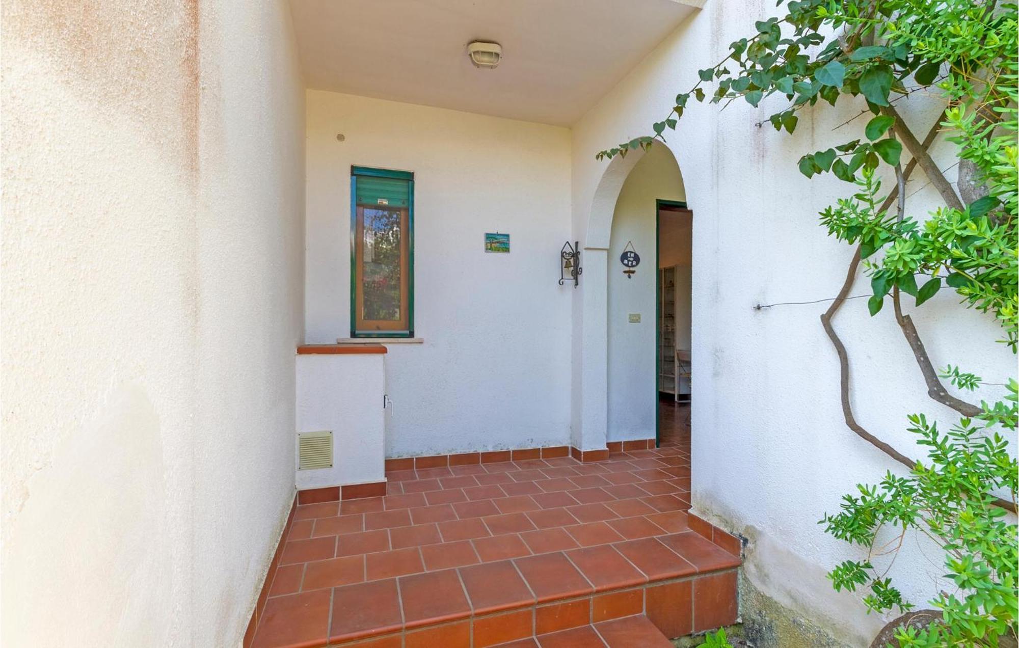 Awesome Home In Manduria With Kitchen Eksteriør billede